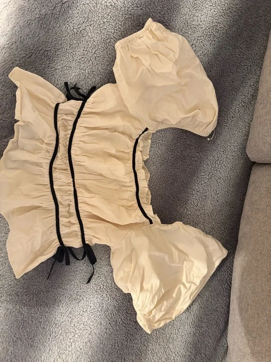 Cream Puff Sleeve Peasant Top with Black Trim - Picture 1 of 1